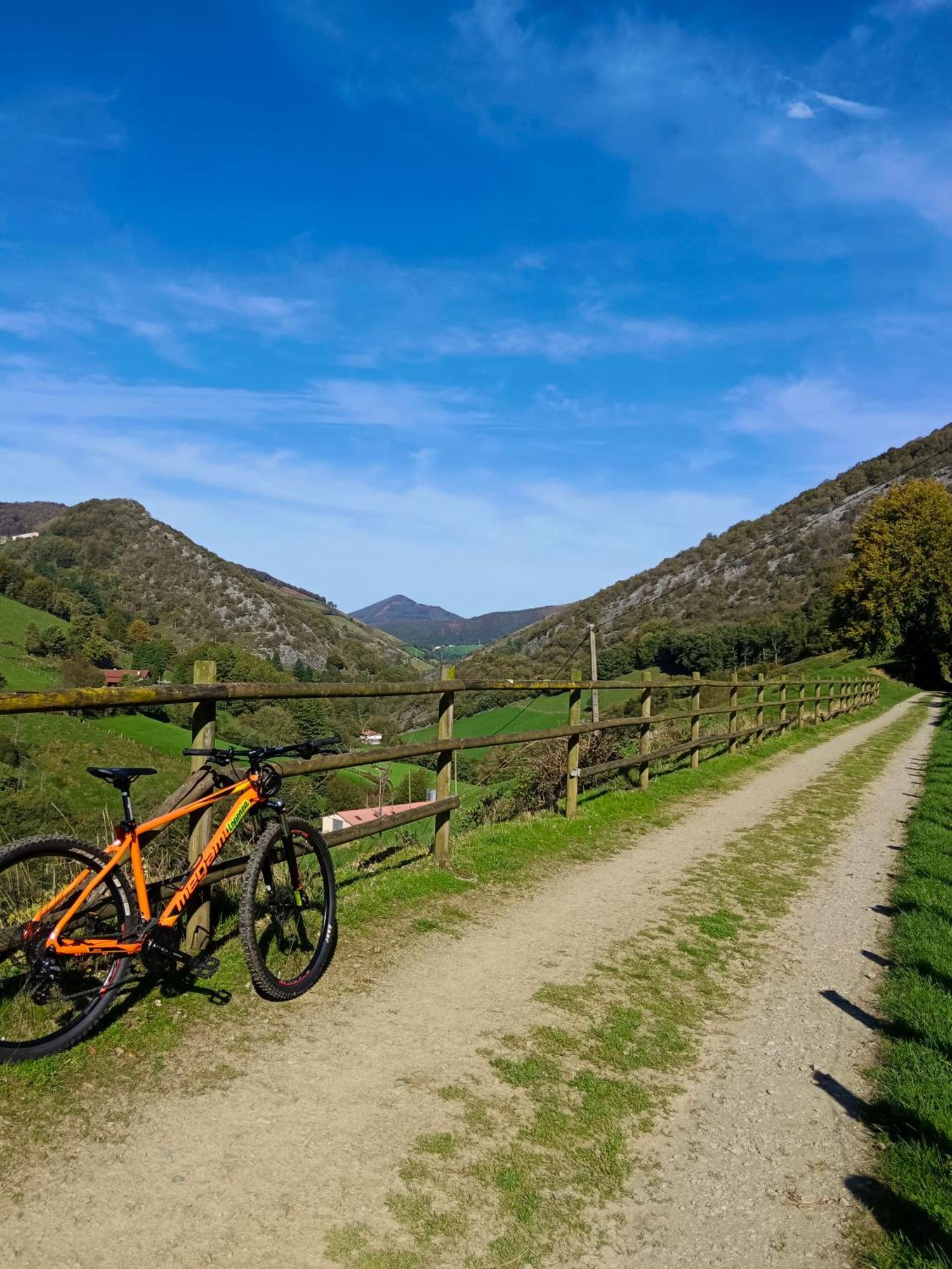 Hostal-Cicloturismo Lopenea ليتثا المظهر الخارجي الصورة